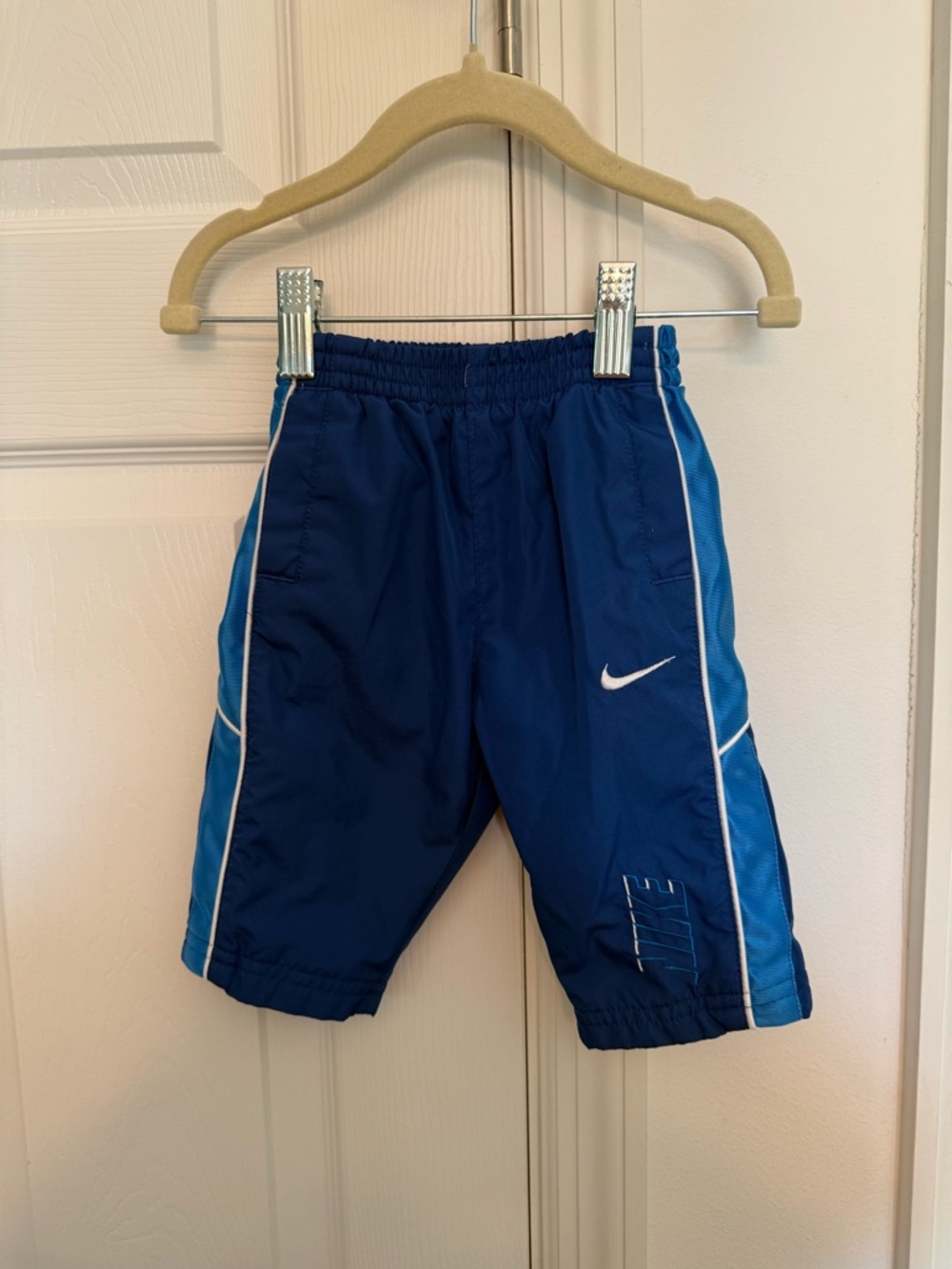 Nike Boys Navy and Light Blue Athletic Pants